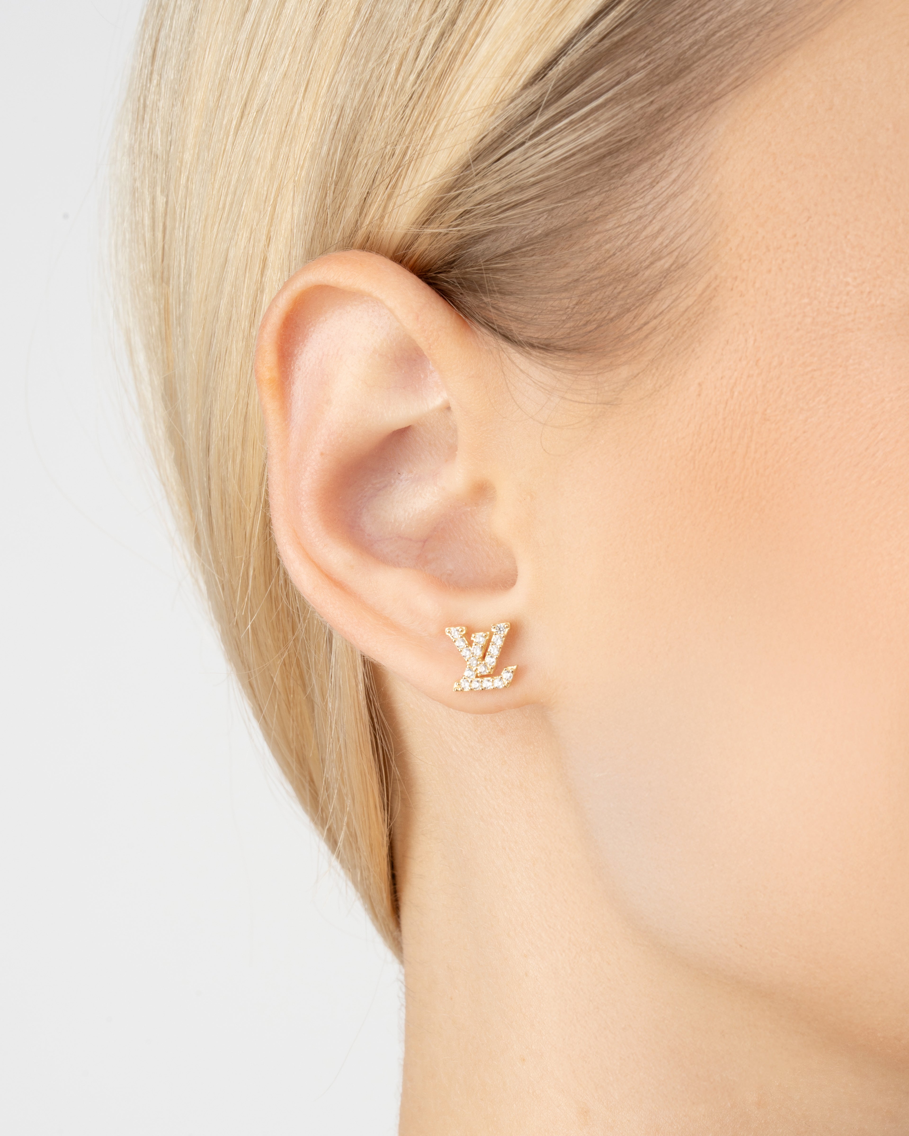 Napichovacie náušnice Éclat Initial, 14K zlato