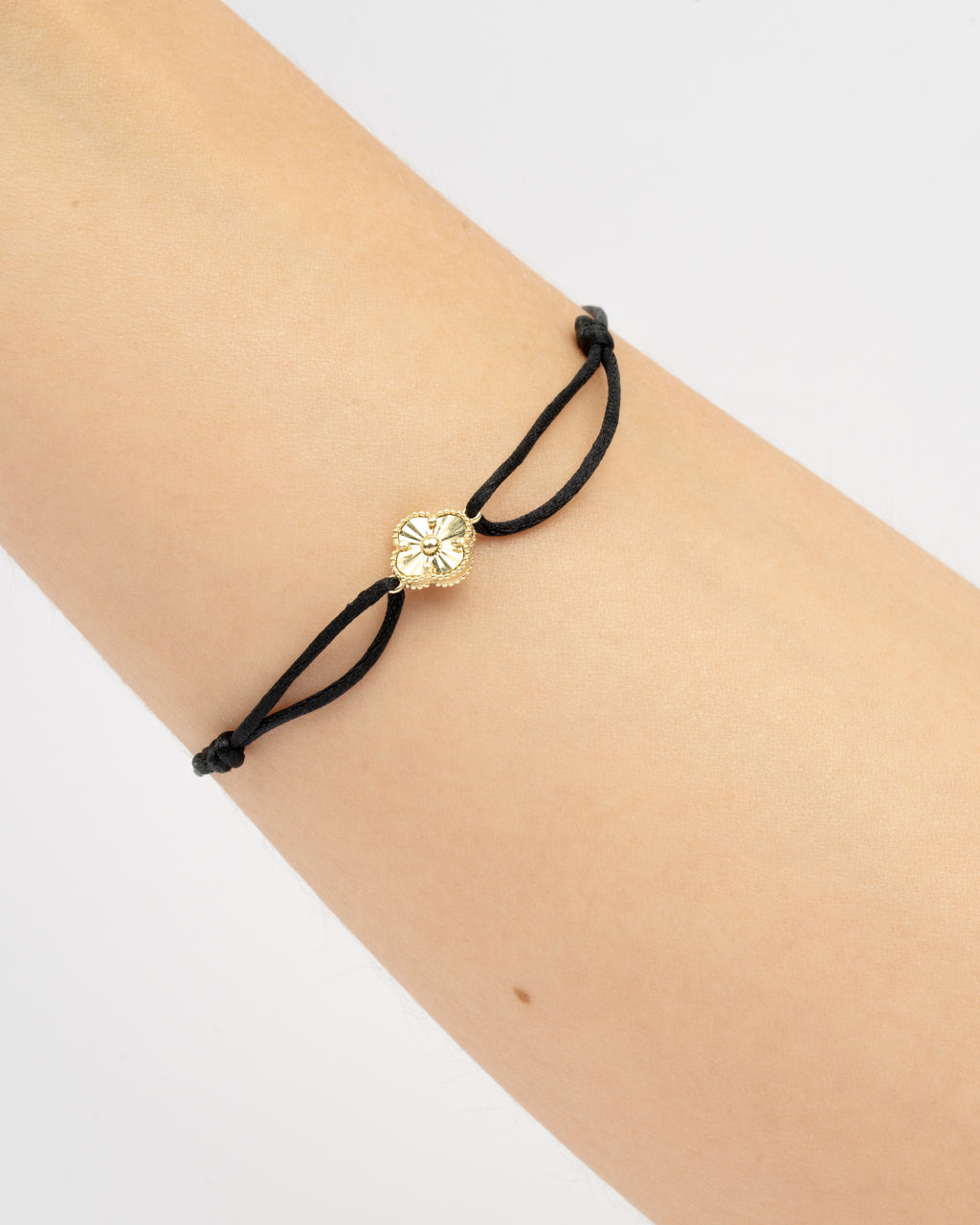 Zlatý šnúrkový náramok Golden Clover Wish, 14K zlato