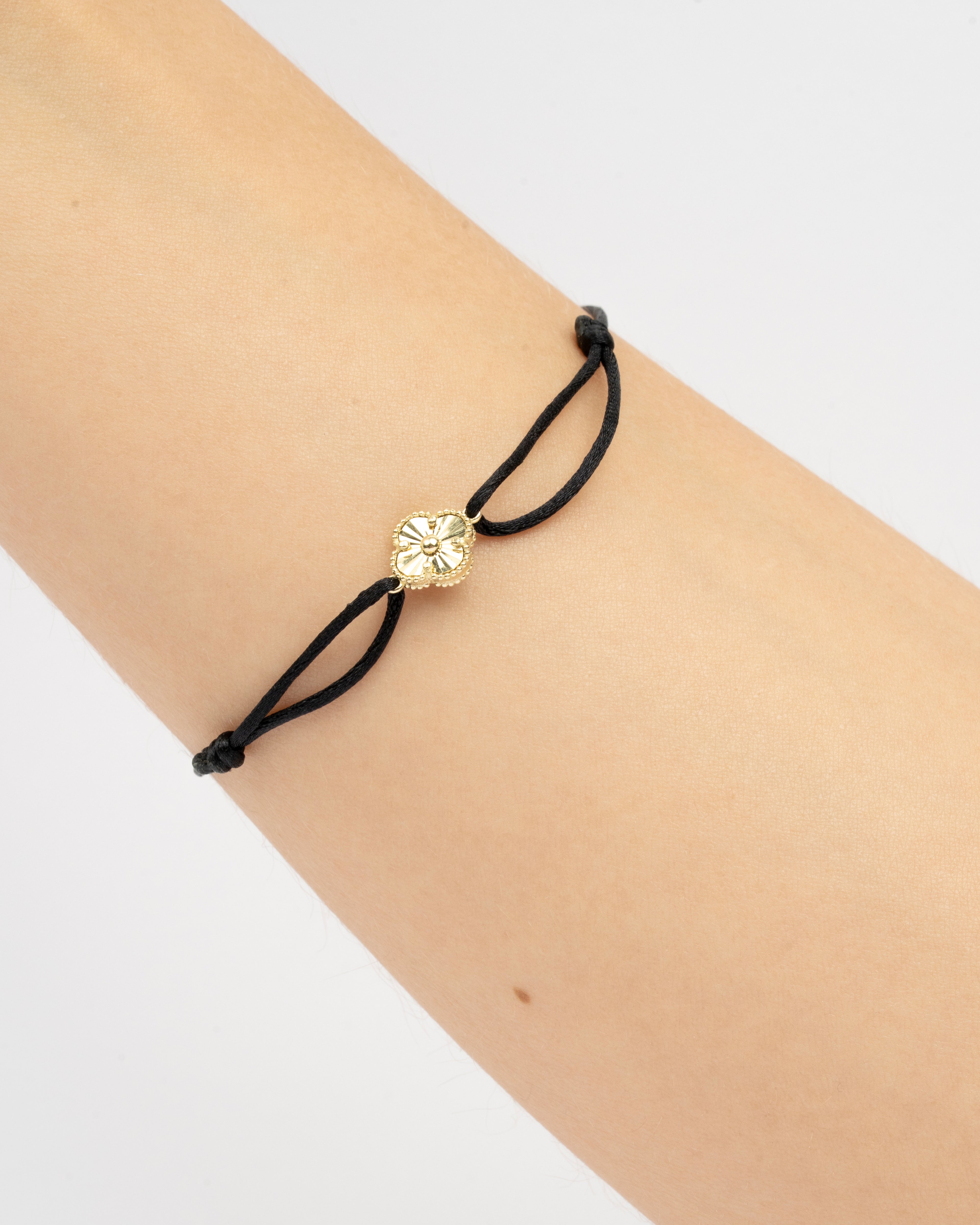 Zlatý šnúrkový náramok Golden Clover Wish, 14K zlato