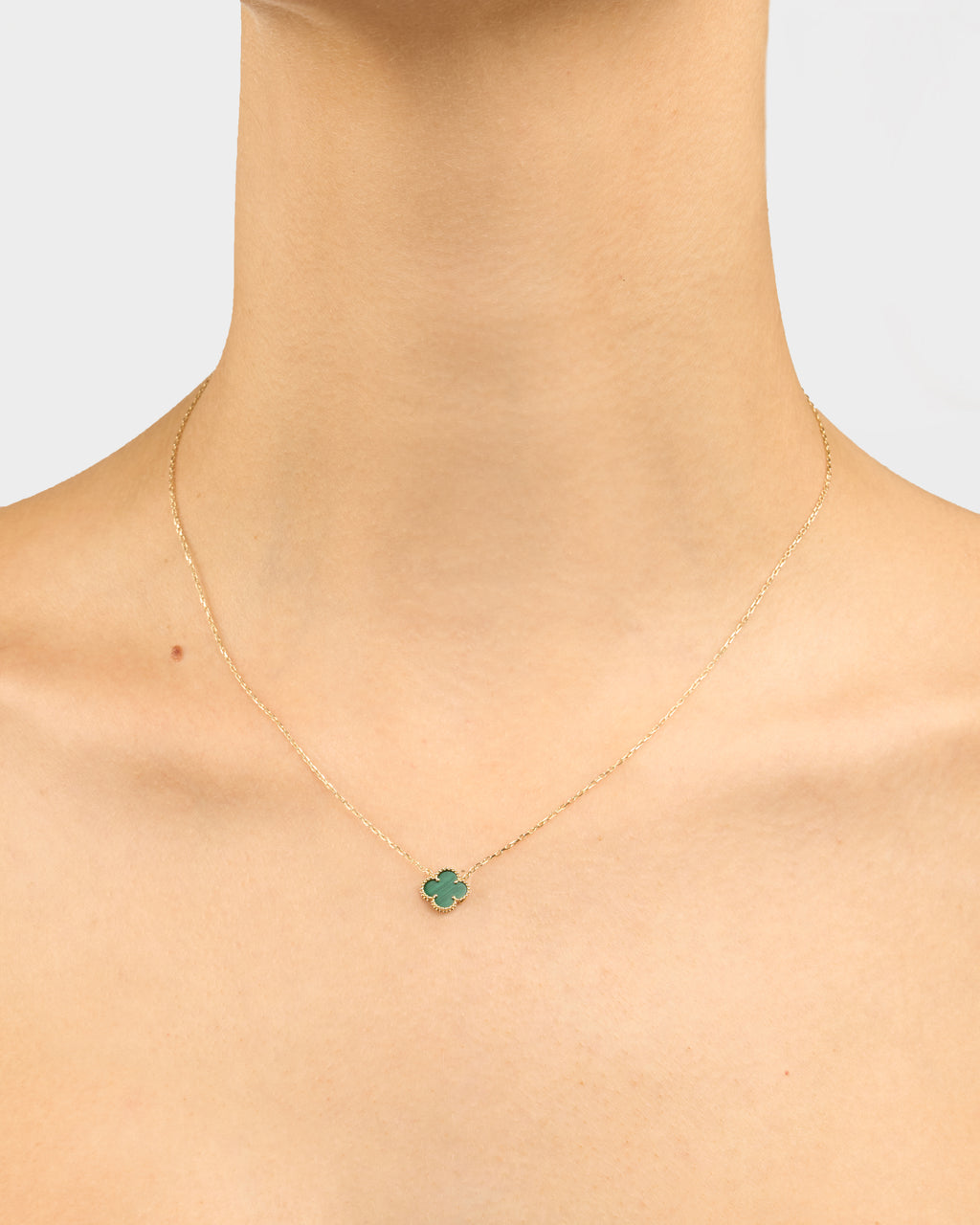Náhrdelník Aurora Clover zelený stredný , 14K zlato