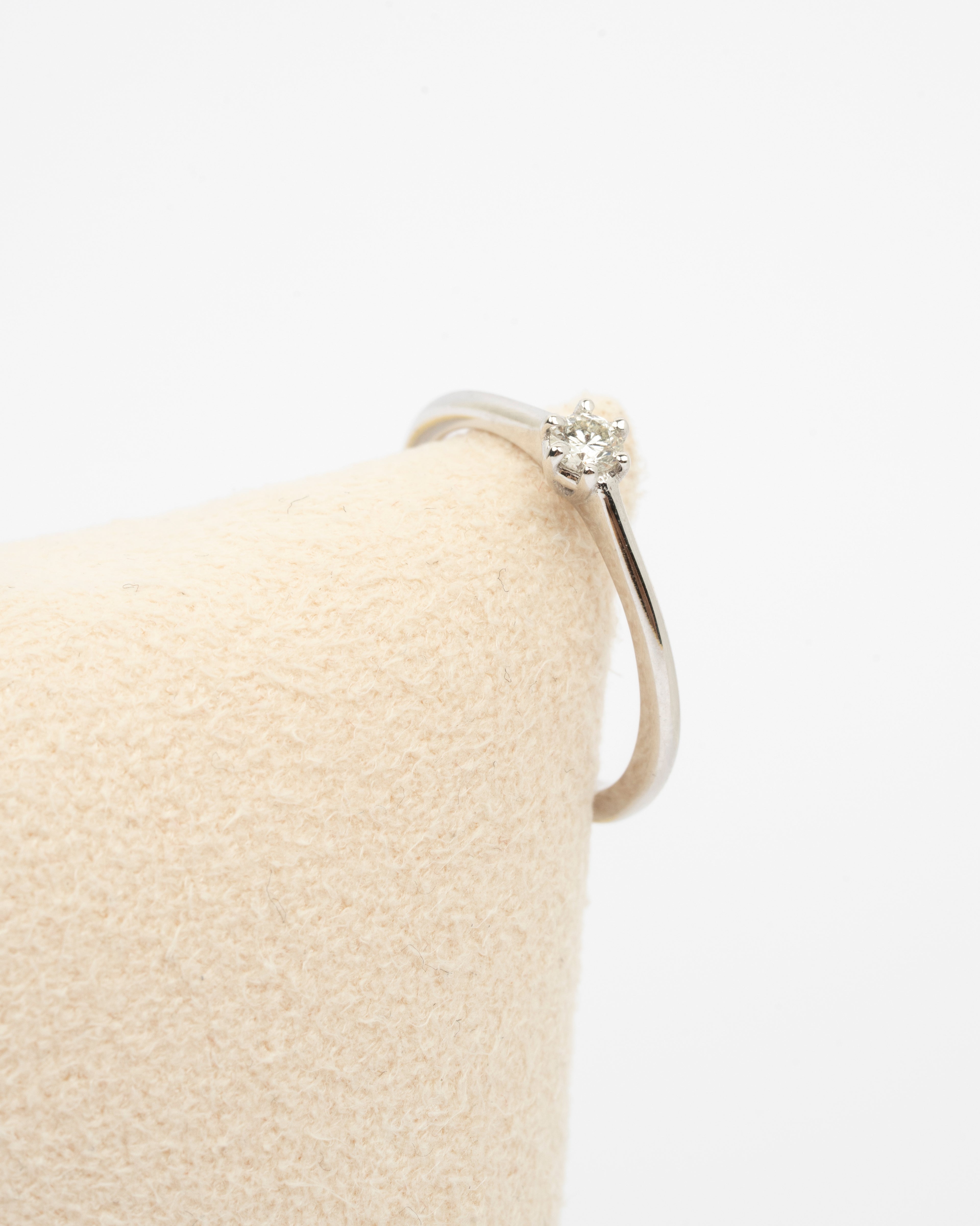 Prsteň Aurora Petite Solitaire, 14K zlato