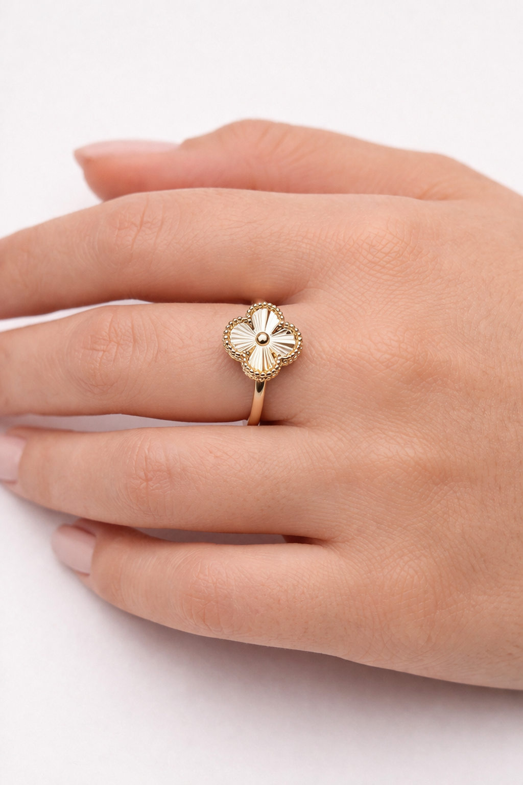 Prsteň Aurora Clover Shine stredný, 14K zlato