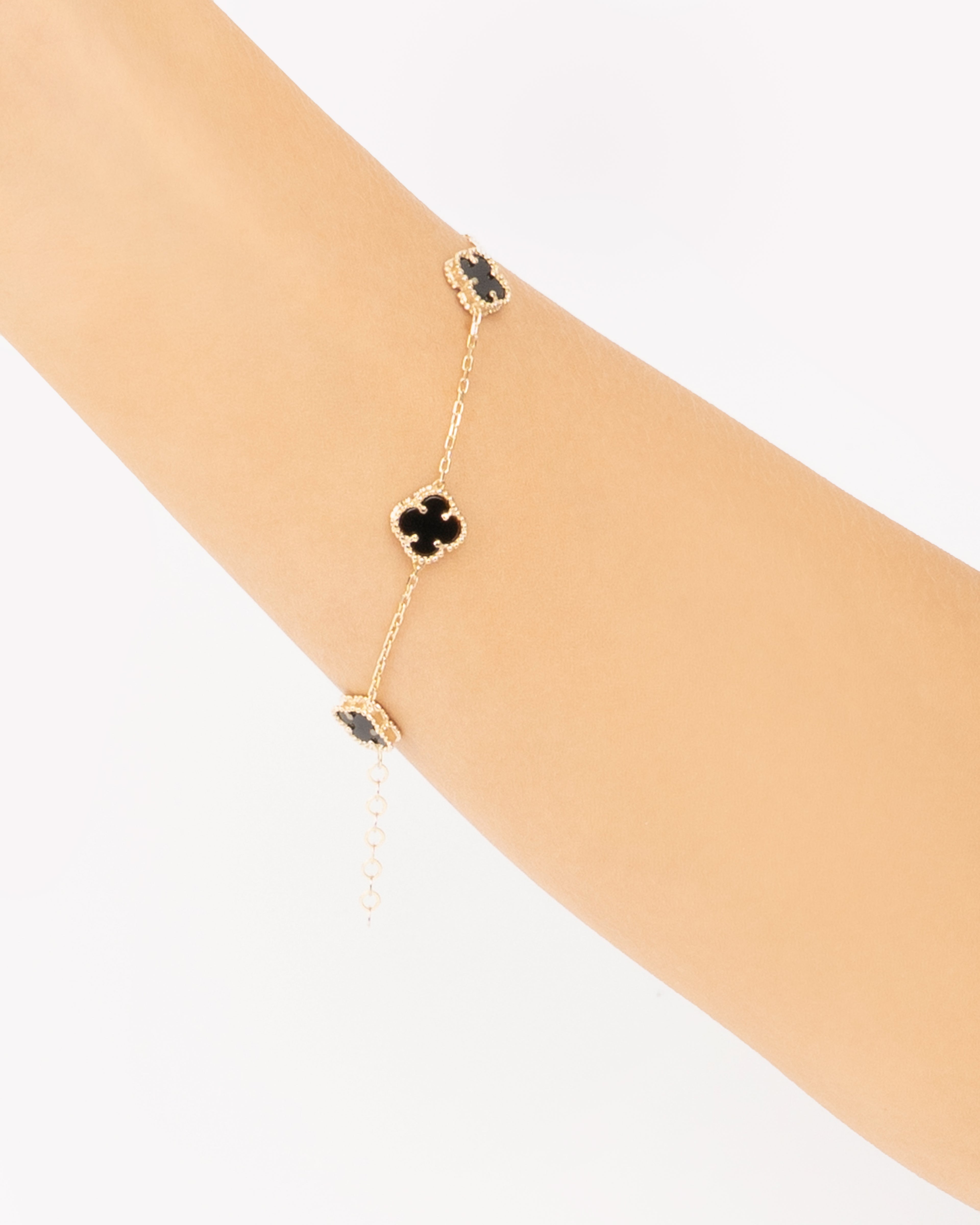 Náramok Aurora Clover čierny 5ks stredný štvorlístok , 14K zlato CHP