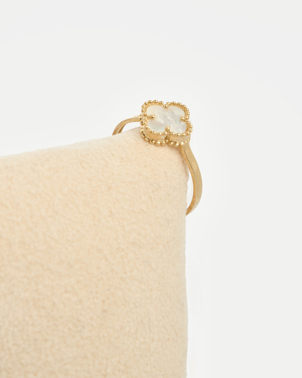 Prsteň Aurora Clover biely malý, 14K zlato