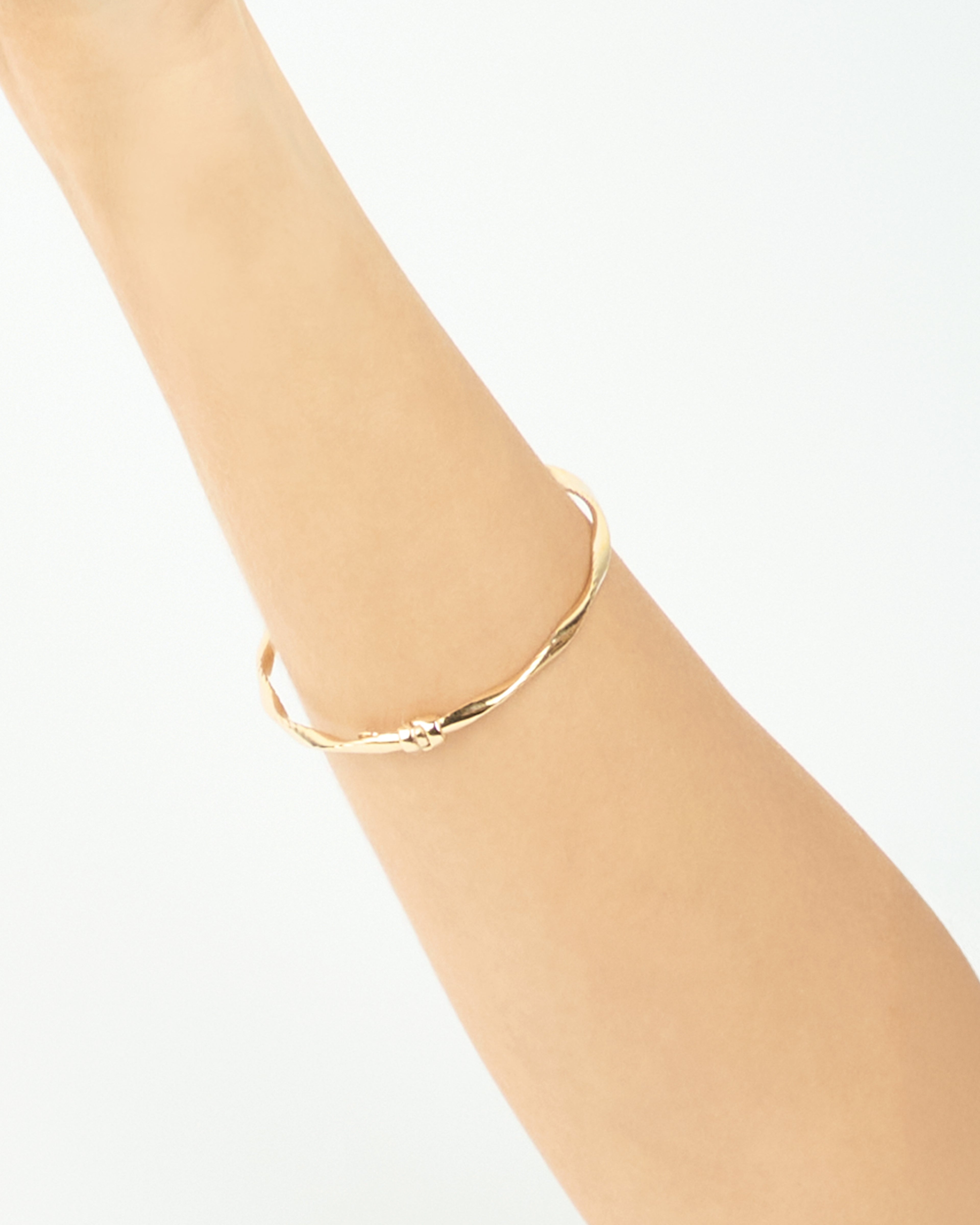 Pevný náramok Eterna Twist, 14K zlato