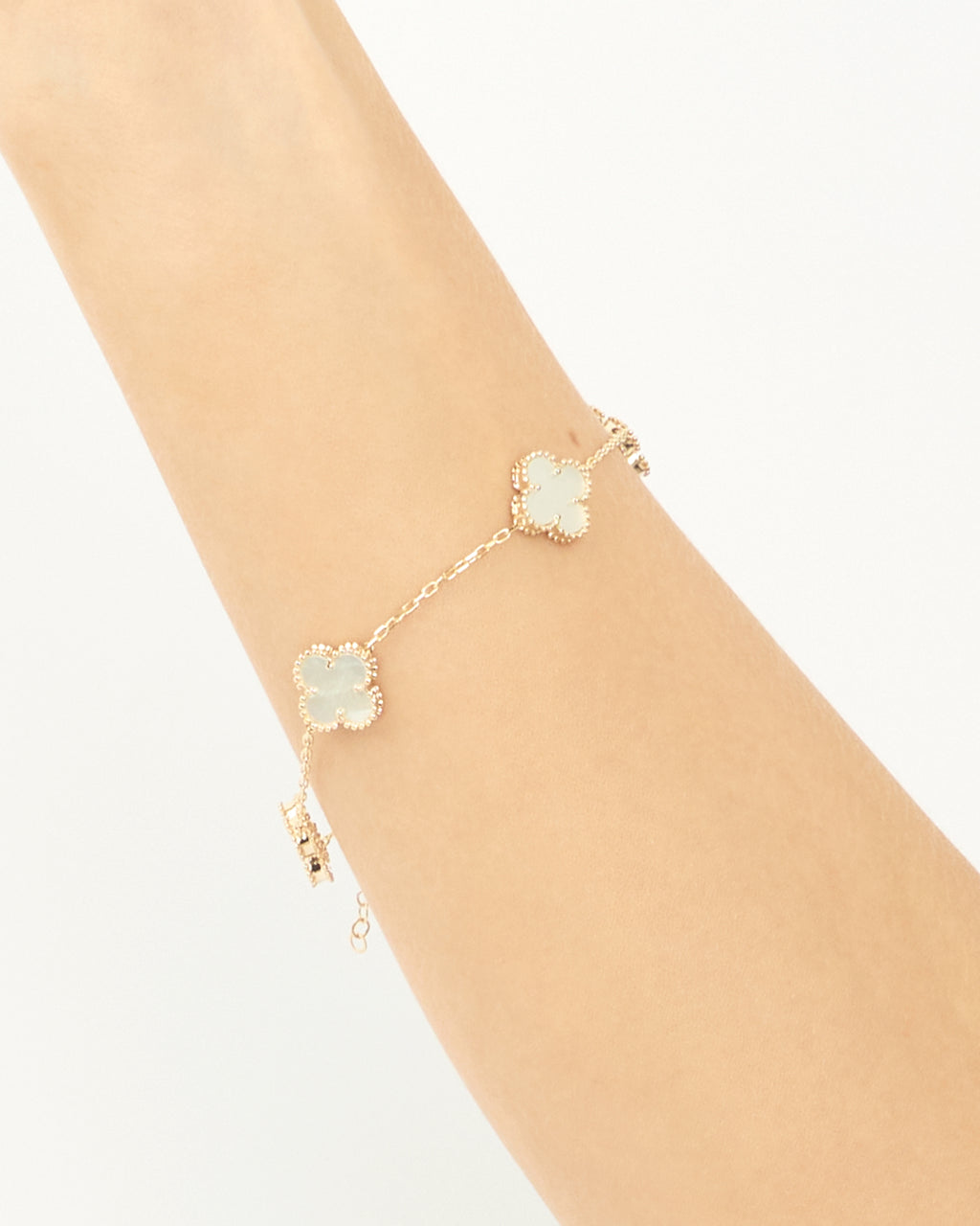 Náramok Aurora Clover biely 5ks stredný štvorlístok , 14K zlato