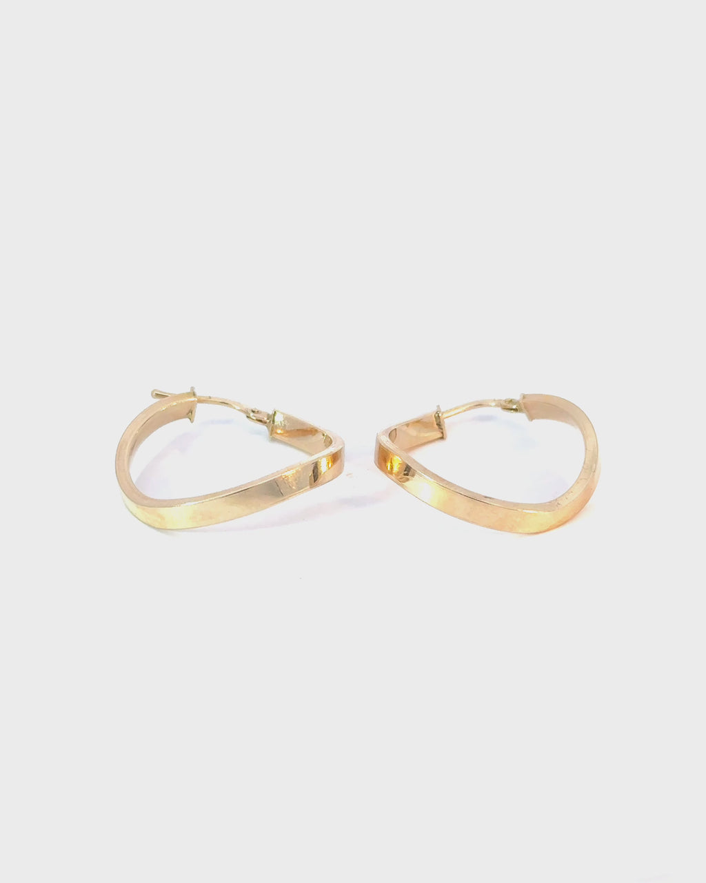 Kruhové náušnice Linea Cross, 14K zlato