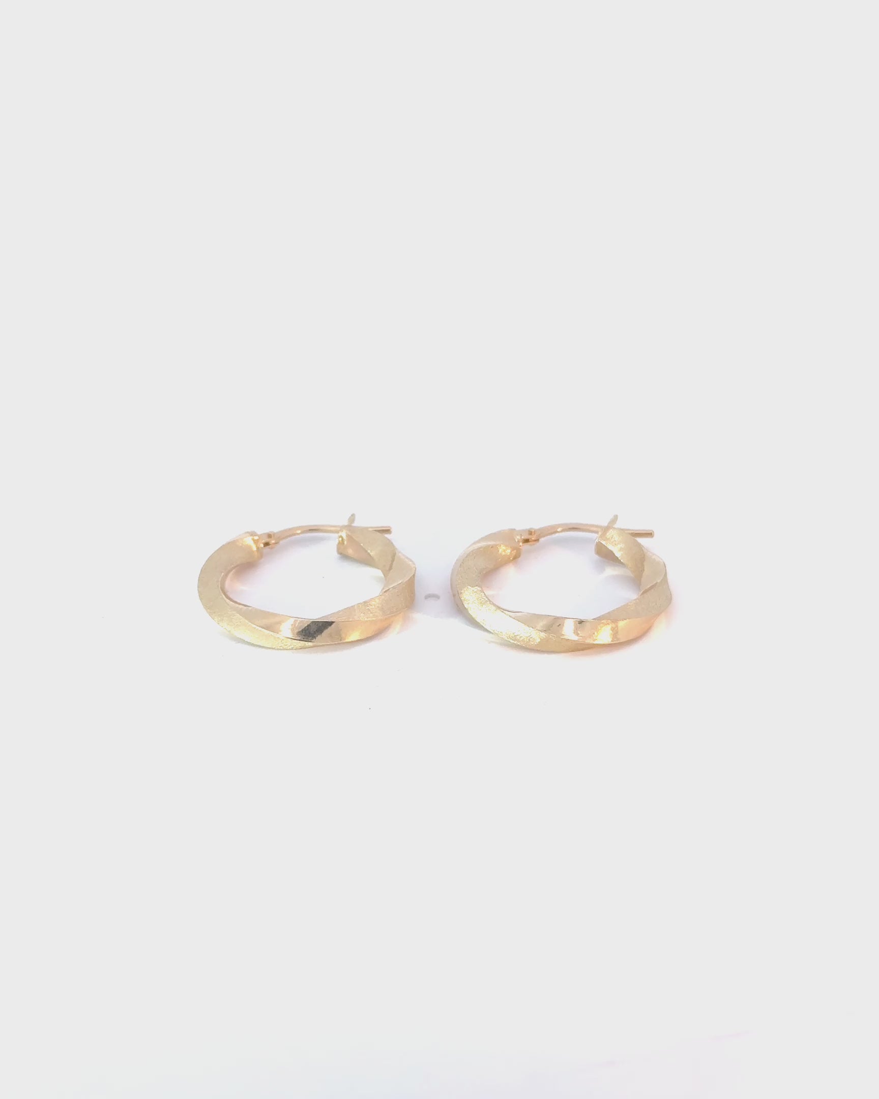 Kruhové náušnice Vionne 2 cm, 14K zlato