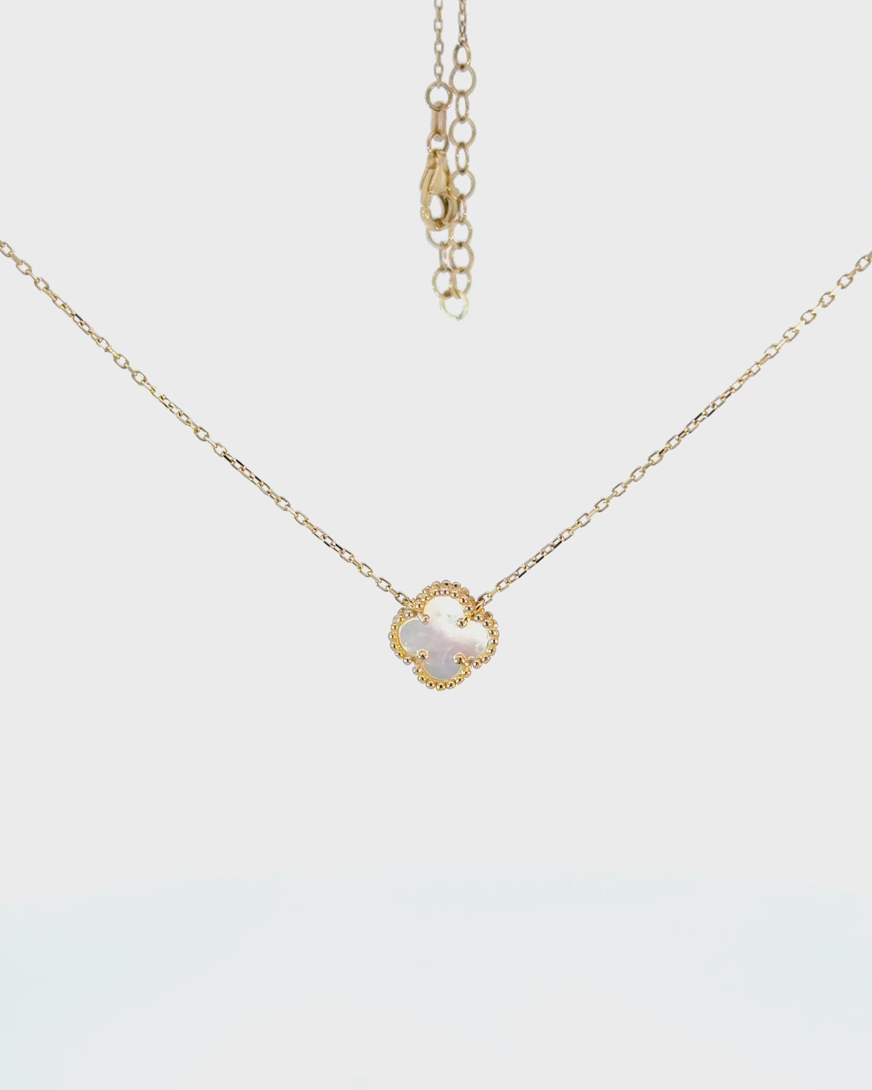 Náhrdelník Aurora Clover biely malý , 14K zlato CHPN