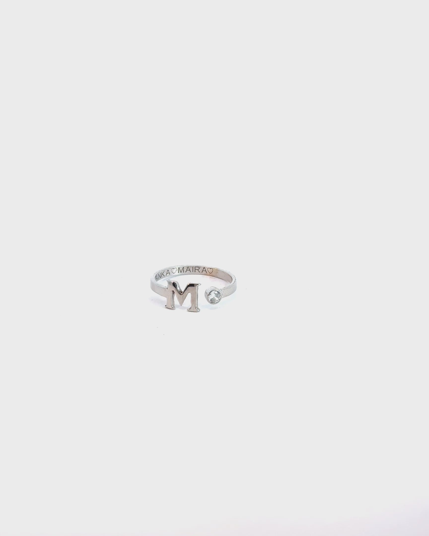 Atelier Initial Solitaire Ring, 14K zlato