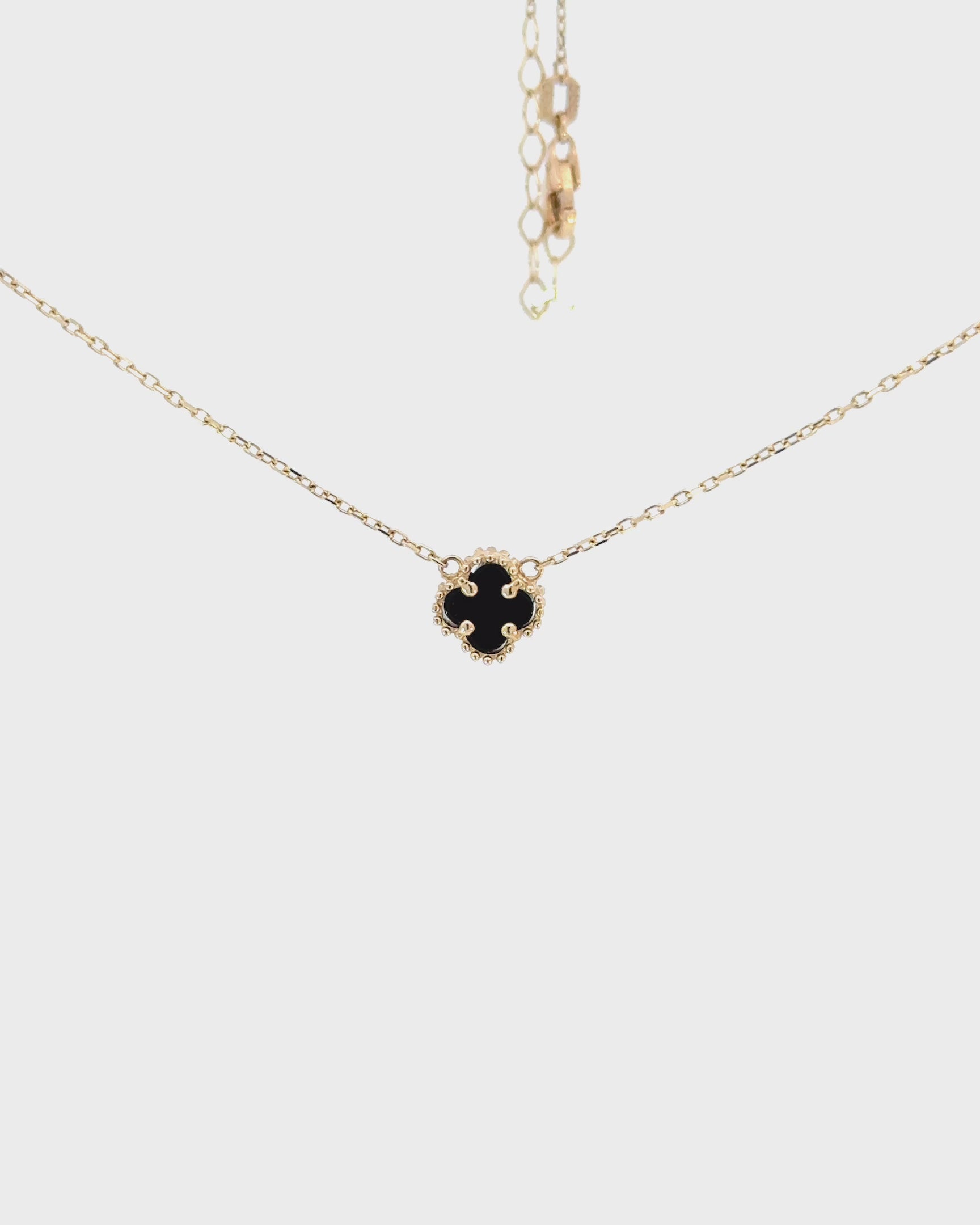 Náhrdelník Aurora Clover čierny mini , 14K zlato CHP